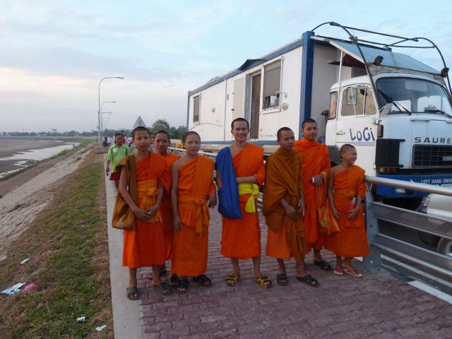 Junge Mönche in Vientiane (Laos)